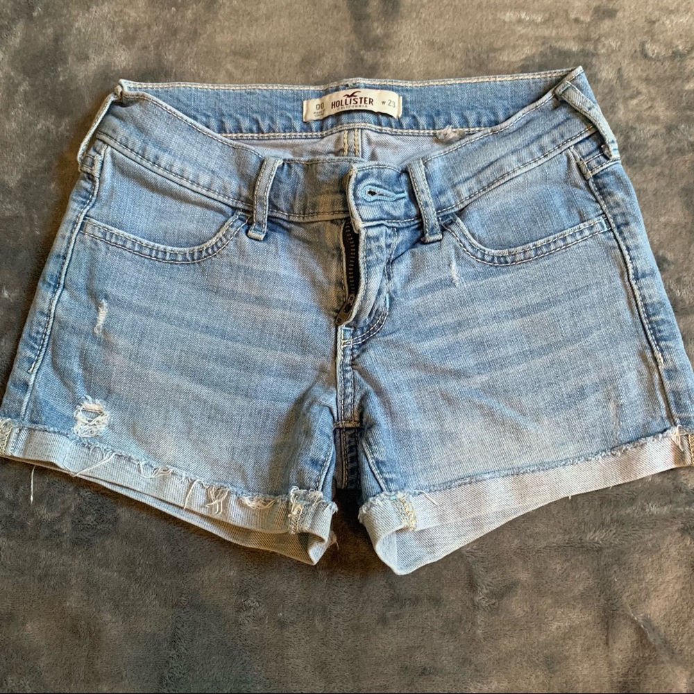 Hollister Jean shorts - size 23 - barely worn